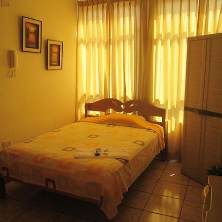 Residencia Casa Linda Hotel Iquitos Zewnętrze zdjęcie