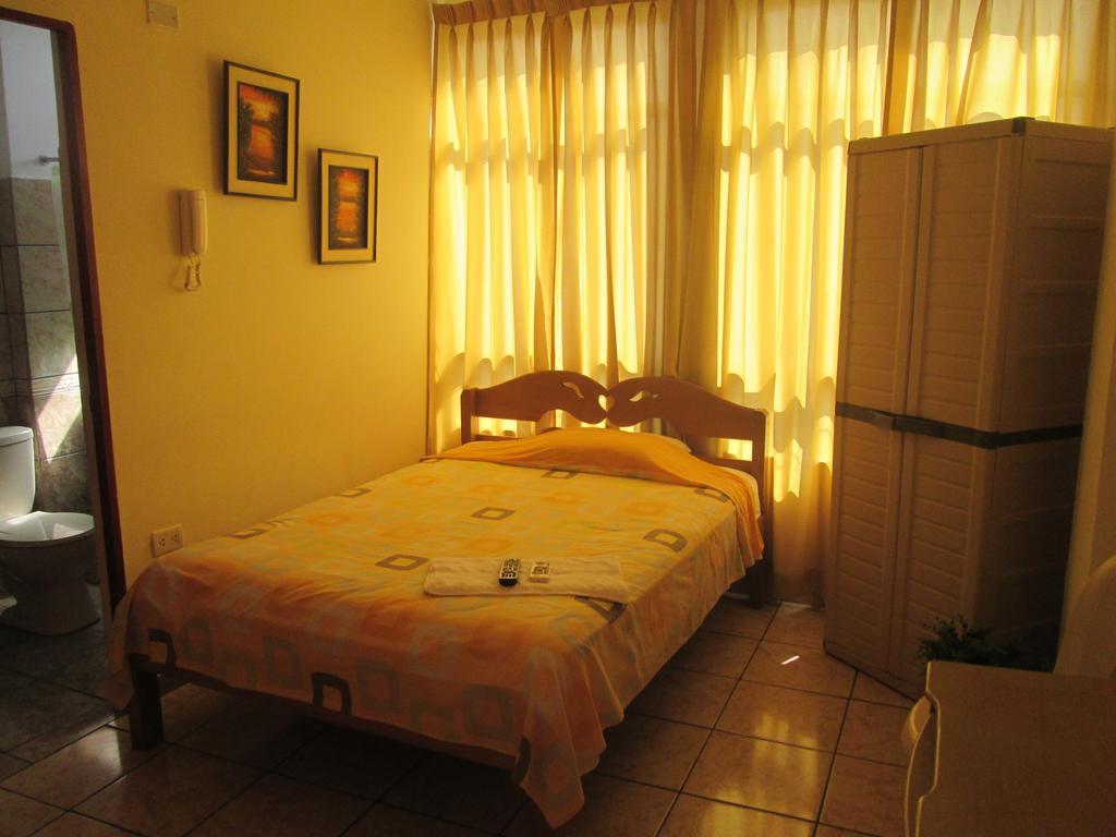 Residencia Casa Linda Hotel Iquitos Zewnętrze zdjęcie